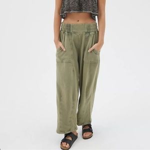 Urban Outfitters - Out From Under - Wide leg pant